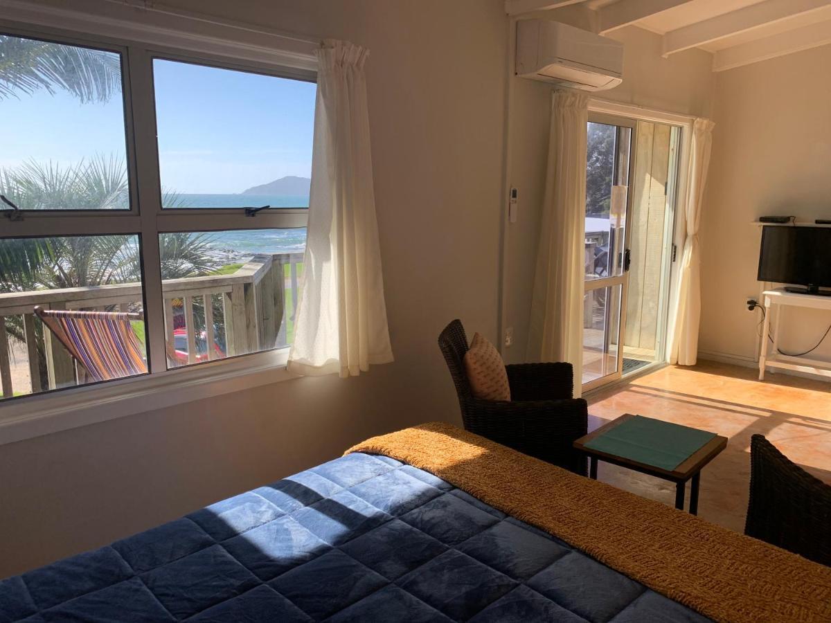 Driftwood Lodge Beachfront, Cable Bay, Northland Coopers Beach Exteriör bild