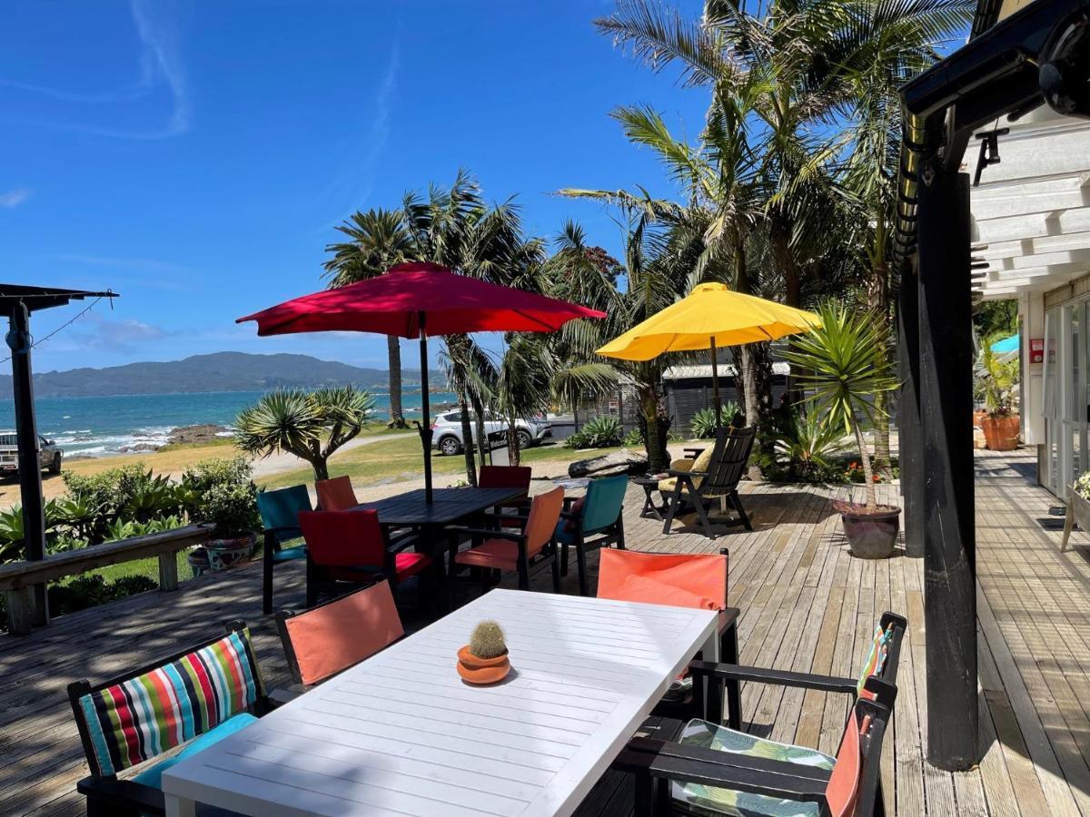 Driftwood Lodge Beachfront, Cable Bay, Northland Coopers Beach Exteriör bild