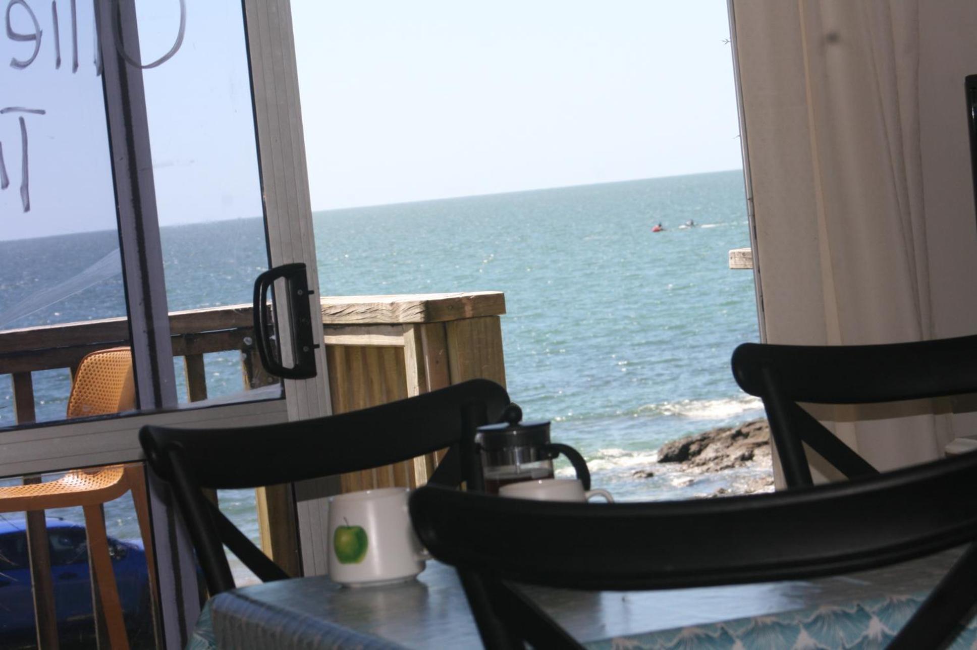 Driftwood Lodge Beachfront, Cable Bay, Northland Coopers Beach Exteriör bild
